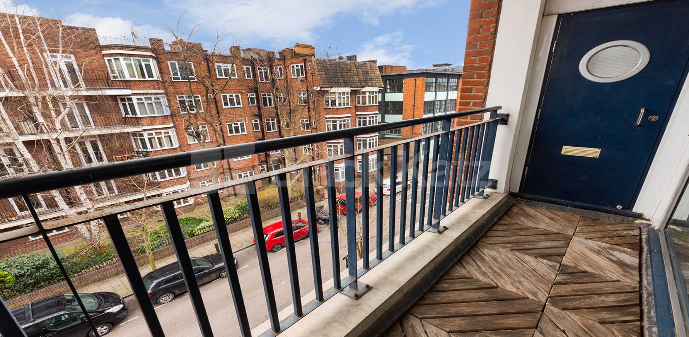 			SPACIOUS TWO BEDROOM WAREHOUSE CONVERSION, 2 Bedroom, 1 bath, 1 reception Flat			 GROVE HOUSE-TUDOR ROAD, HACKNEY-BETHNAL GREEN-LONDON FIELDS